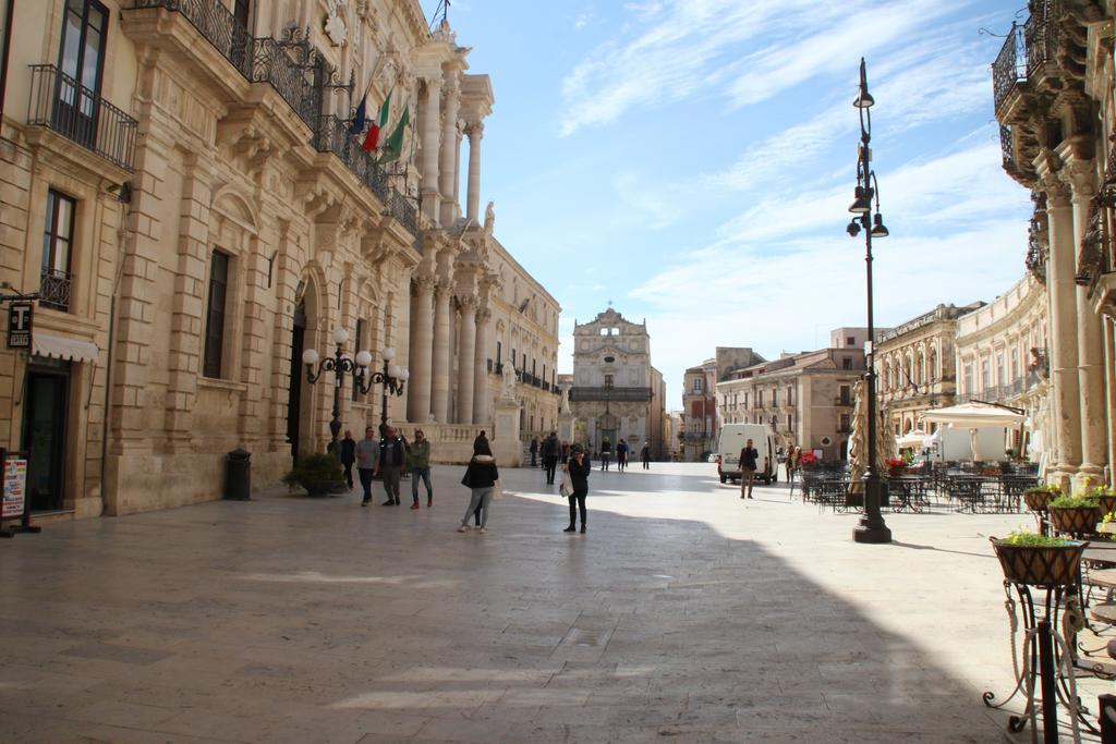 La Casa Di Ilde Al Duomo - Ortigia Holidays Syracuse Exterior foto